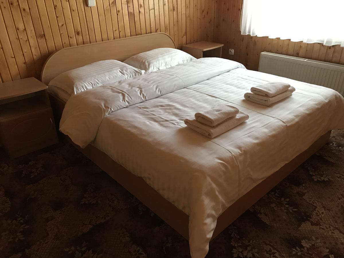 Карпатський Затишок Hotel Slavske Luaran gambar